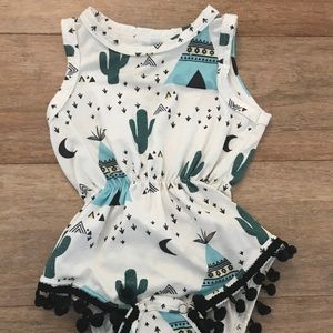 Baby girl 0-3 month Teepee Cactus Romper